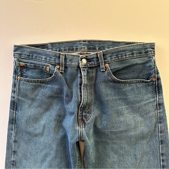 Levi's 505 Regular Fit Straight Leg 35 Distressed - Picture 13 of 14